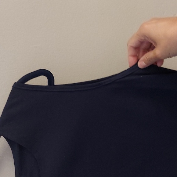 LOMA.WHALE Navy Sleeveless Asymmetrical Pullover Top - Picture 3 of 7